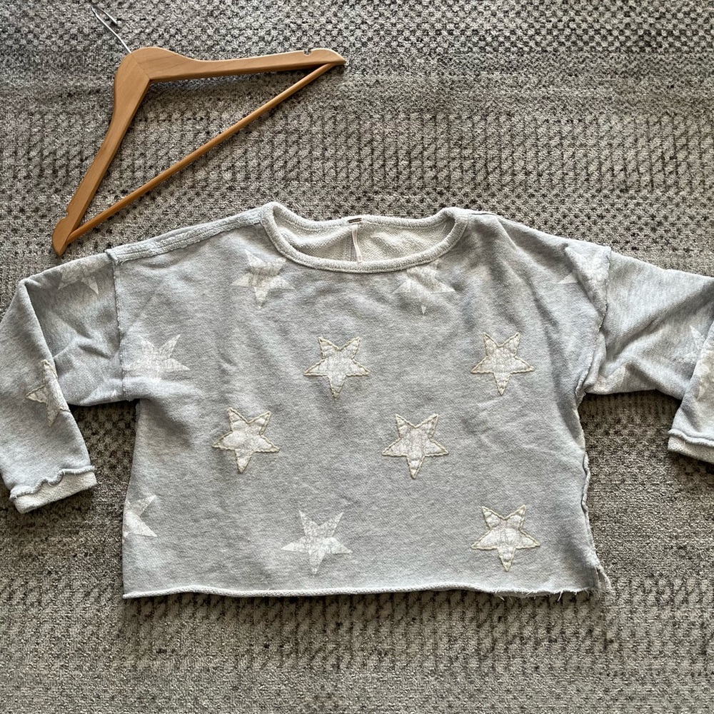 Free People Light Gray Star-Patterned Sweatshirt